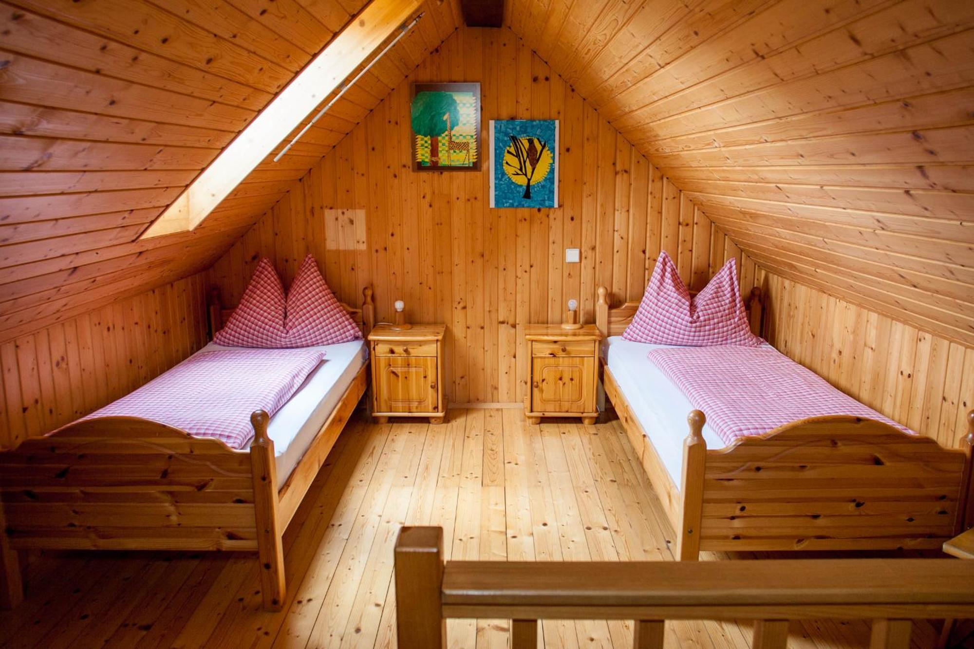 Holzblockhaeuser Fam. Schabus Hermagor-Pressegger See Luaran gambar