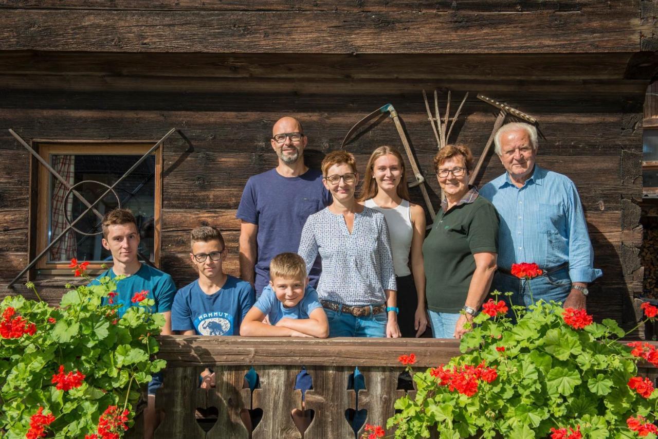 Holzblockhaeuser Fam. Schabus Hermagor-Pressegger See Luaran gambar
